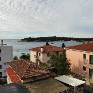 Pula. Zelenika! Samostojeća kuća! 50 metara do plaže! Pogled more!