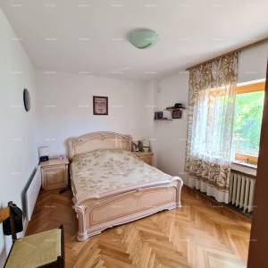 Pula. Zelenika! Samostojeća kuća! 50 metara do plaže! Pogled more!