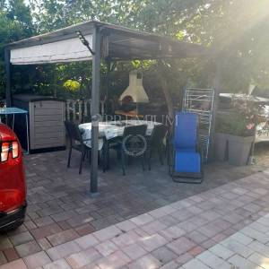 Punat, apartman s okućnicom, 500 m od mora!