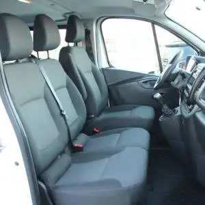Renault Trafic 2.0 dCi Produžena Kabina 6 sjedala