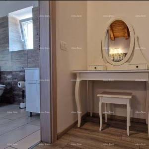 Renovirana istarska kamena kuća s bazenom