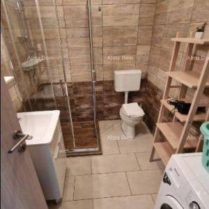 Renovirana istarska kamena kuća s bazenom