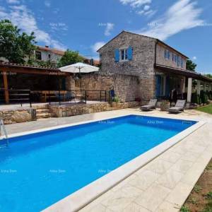 Renovirana istarska kamena kuća s bazenom