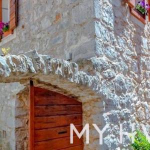 Renovirana kamena kuća u Pitvama