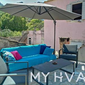 Renovirana kamena kuća u Pitvama