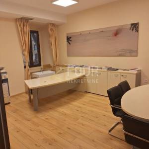 Rijeka, Brajda, dvoetažni poslovni prostor, 566.45m2