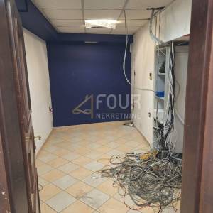 Rijeka, Brajda, dvoetažni poslovni prostor, 566.45m2