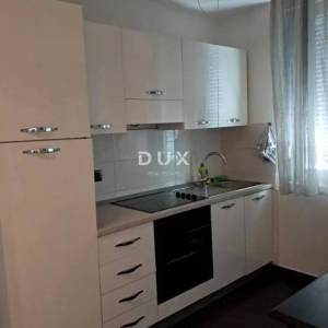 RIJEKA, CENTAR - funkcionalan i potpuno namješten 2-sobni stan u širem centru Rijeke idealan za život ili investiciju!