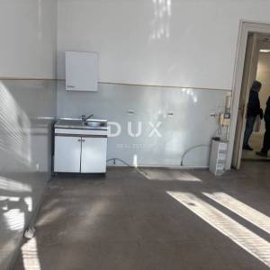 RIJEKA, CENTAR- stan, 137 m2, MOGUĆNOST VIŠE APARTMANA!!!