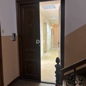 RIJEKA, CENTAR- stan, 137 m2, MOGUĆNOST VIŠE APARTMANA!!!