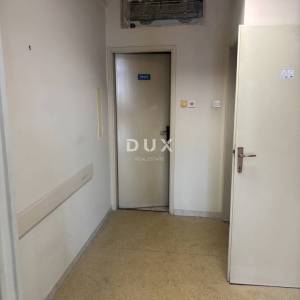 RIJEKA, CENTAR- stan, 137 m2, MOGUĆNOST VIŠE APARTMANA!!!