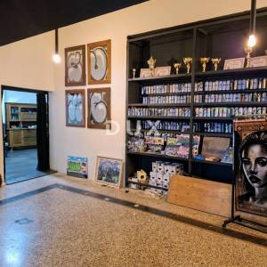 RIJEKA, CENTAR/SUŠAK – Poslovni prostor u prizemlju s velikim potencijalom