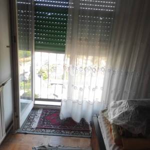 RIJEKA, DONJI ZAMET – funkcionalan 2S+DB stan s parkingom, loggiom i panoramskim pogledom!