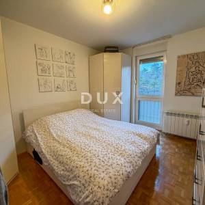 RIJEKA, G. VEŽICA - idealan stan s dvije spavaće sobe, balkon s pogledom na more, ODLIČNA ZGRADA