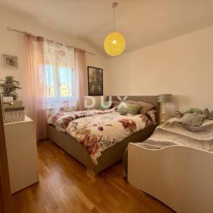 RIJEKA, GORNJI ZAMET - Kompletno novouređeni 3S+DB s pogledom na more!