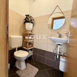 RIJEKA, GORNJI ZAMET - Kompletno novouređeni 3S+DB s pogledom na more!