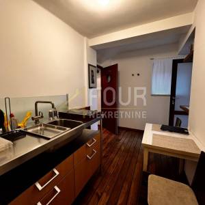 Rijeka, Kantrida, 3s+db i garsonijera, 1. red do mora