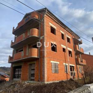 RIJEKA, KASTAV - samostojeća kuća s pogledom na more + garaža + velika okućnica! PRILIKA!