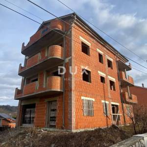 RIJEKA, KASTAV - samostojeća kuća s pogledom na more + garaža + velika okućnica! PRILIKA!