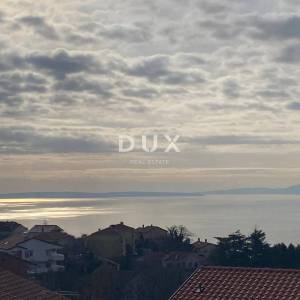 RIJEKA, KASTAV - samostojeća kuća s pogledom na more + garaža + velika okućnica! PRILIKA!