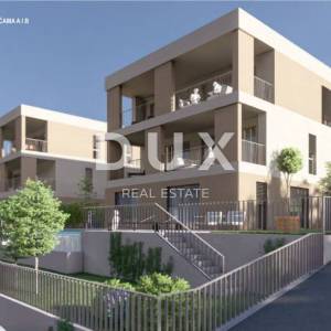 RIJEKA, KOSTRENA - ekskluzivan dvoetažni stan 209,14m2 novogradnja s prekrasnim pogledom na more i bazenom + okućnica 356,39 m2...