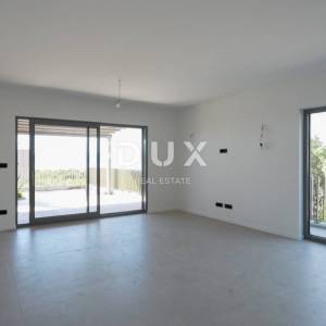 RIJEKA, KOSTRENA - ekskluzivan stan s jacuzzijem - novogradnja s panoramskim pogledom na more! PRILIKA!