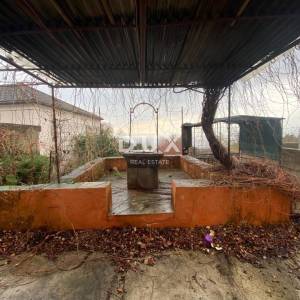 RIJEKA, KOSTRENA - samostojeća kuća + okućnica s parkingom i pogledom na more! PRILIKA!