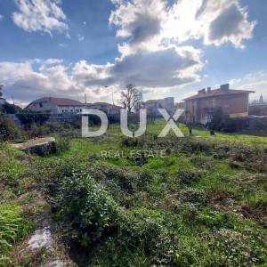 RIJEKA, KOZALA- građevinsko zemljište 1000m2 s pogledom na more + starina/kuća 110m2
