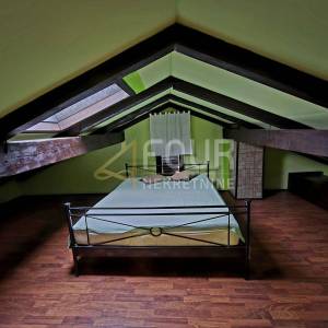 Rijeka, Krimeja, nekretnina na traženoj poziciji, 2s+db i konoba