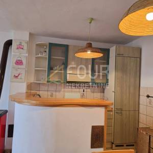 Rijeka, Krimeja, nekretnina na traženoj poziciji, 2s+db i konoba