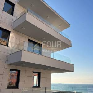 Rijeka, Pećine, kvalitetna novogradnja - 1. red do mora