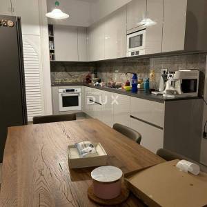 RIJEKA, PEĆINE - novouređeni 5SKL s balkonom i pogledom na more