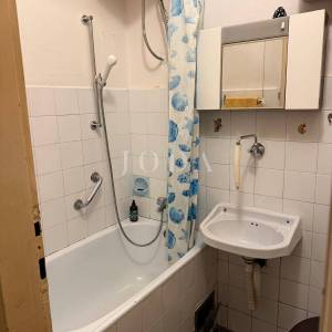 Rijeka - širi centar - stan s potencijalom, odlična lokacija