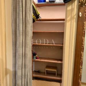 Rijeka - širi centar - stan s potencijalom, odlična lokacija