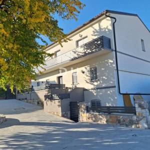 RIJEKA, ZAMET - Višestambena kuća s pogledom na more, 275m2