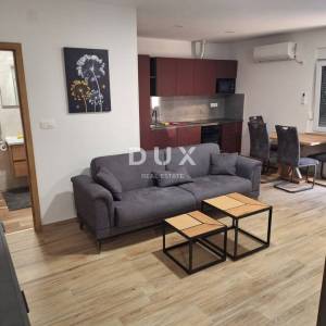 RIJEKA, ZAMET - Višestambena kuća s pogledom na more, 275m2