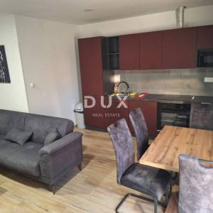 RIJEKA, ZAMET - Višestambena kuća s pogledom na more, 275m2