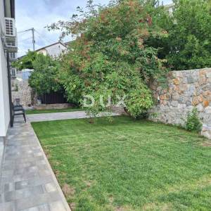RIJEKA, ZAMET - Višestambena kuća s pogledom na more, 275m2