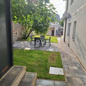 RIJEKA, ZAMET - Višestambena kuća s pogledom na more, 275m2