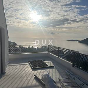 ROGOZNICA, STIVAŠNICA – Penthouse s fenomenalnim pogledom na more