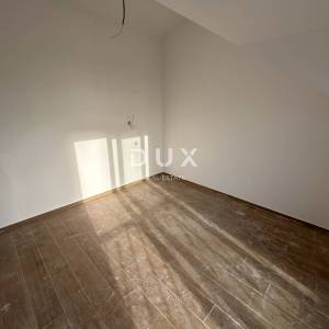 ROGOZNICA, STIVAŠNICA – Penthouse s fenomenalnim pogledom na more