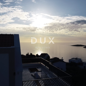 ROGOZNICA, STIVAŠNICA – Penthouse s fenomenalnim pogledom na more