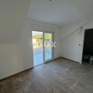 ROGOZNICA, STIVAŠNICA – Penthouse s fenomenalnim pogledom na more