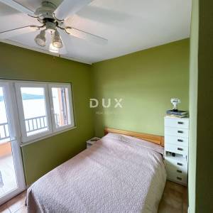 ROGOZNICA, ZATOGLAV – Ekskluzivna kuća 1. red do mora s vlastitim mulom i vezovima