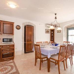 ROVINJ (okolica) - Autentična kamena kuća s bazenom za prodaju