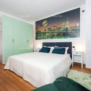 Rovinj, Prekrasna vila s bazenom.