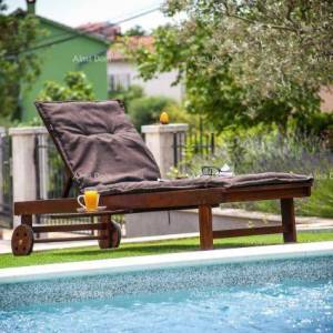 Rovinj, Prekrasna vila s bazenom.