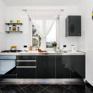 Rovinj, Prekrasna vila s bazenom.