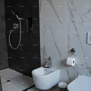 Rovinj. Stan na prvom katu kuće