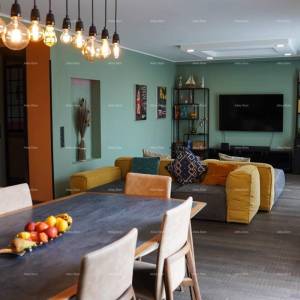 Rovinj. Stan na prvom katu kuće